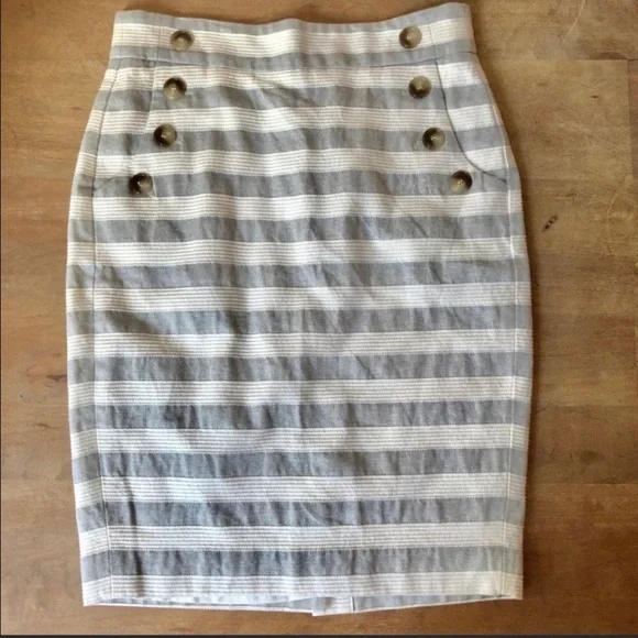 🎉 FINAL PRICE 🎉 LOFT Gray & White Striped Pencil Skirt - Picture 5 of 7